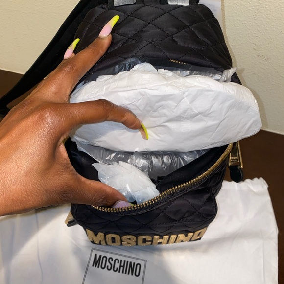 Moschino Black Diamond Quilted logo backpack New!💕 - Picture 6 of 14